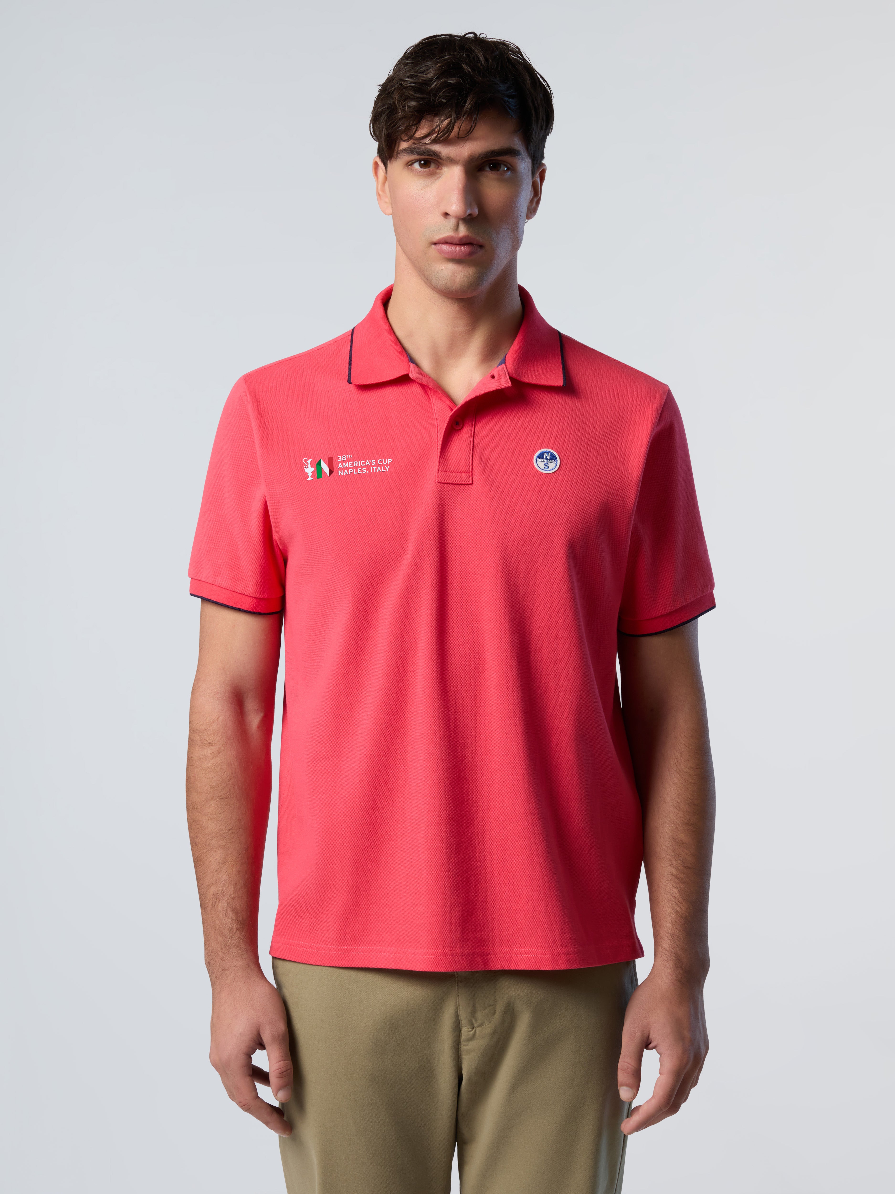 Polo a Maniche Corte con Collo a Righe in Contrasto Collezione North Sails AC38, Geranio